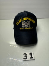Load image into Gallery viewer, Eagle Crest Hat
