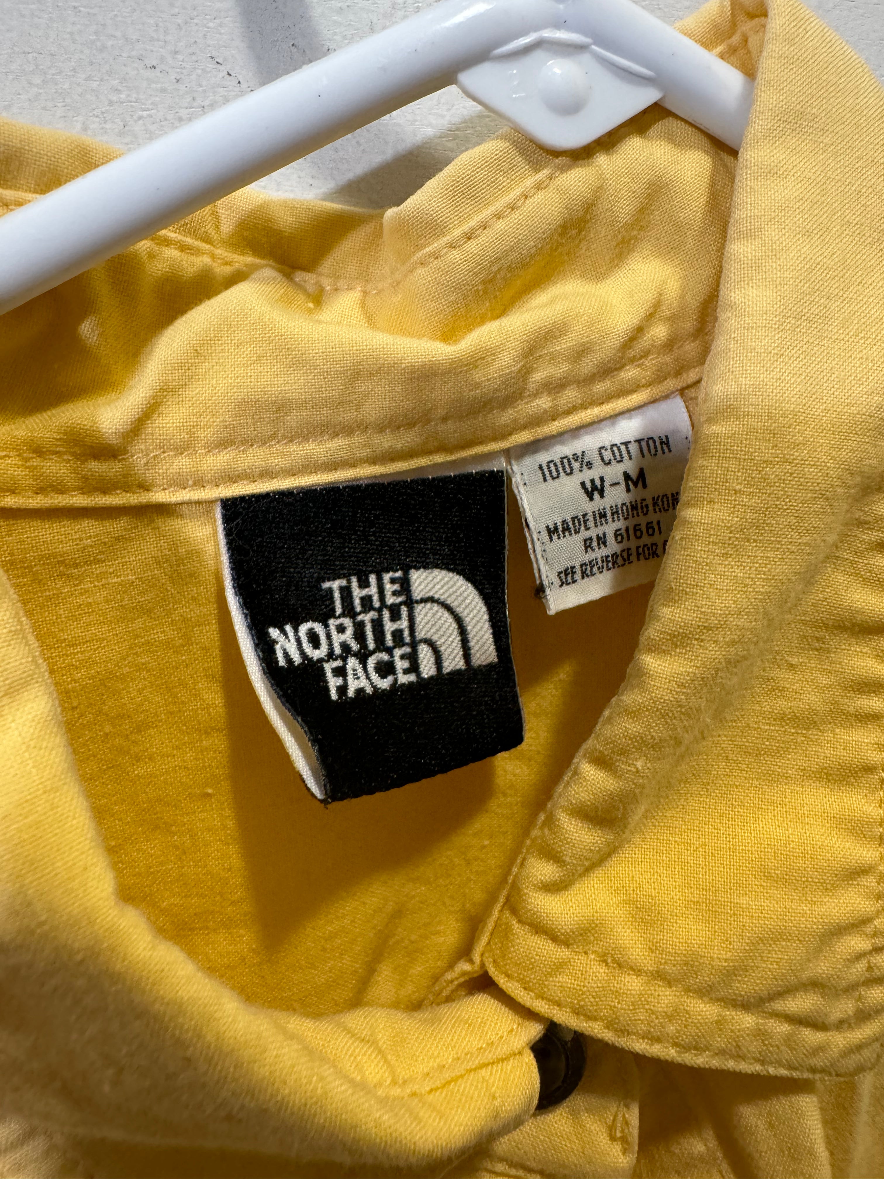Women’s M North Face Shirt