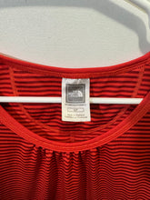 Load image into Gallery viewer, Women’s S The North Face Shirt
