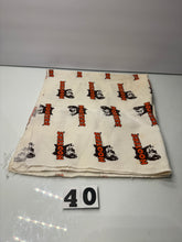 Load image into Gallery viewer, Hooters Bandana
