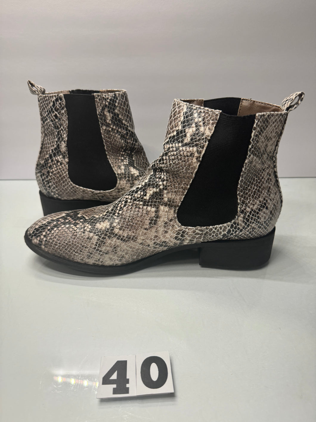 Forever 21 Size 10 Shoes