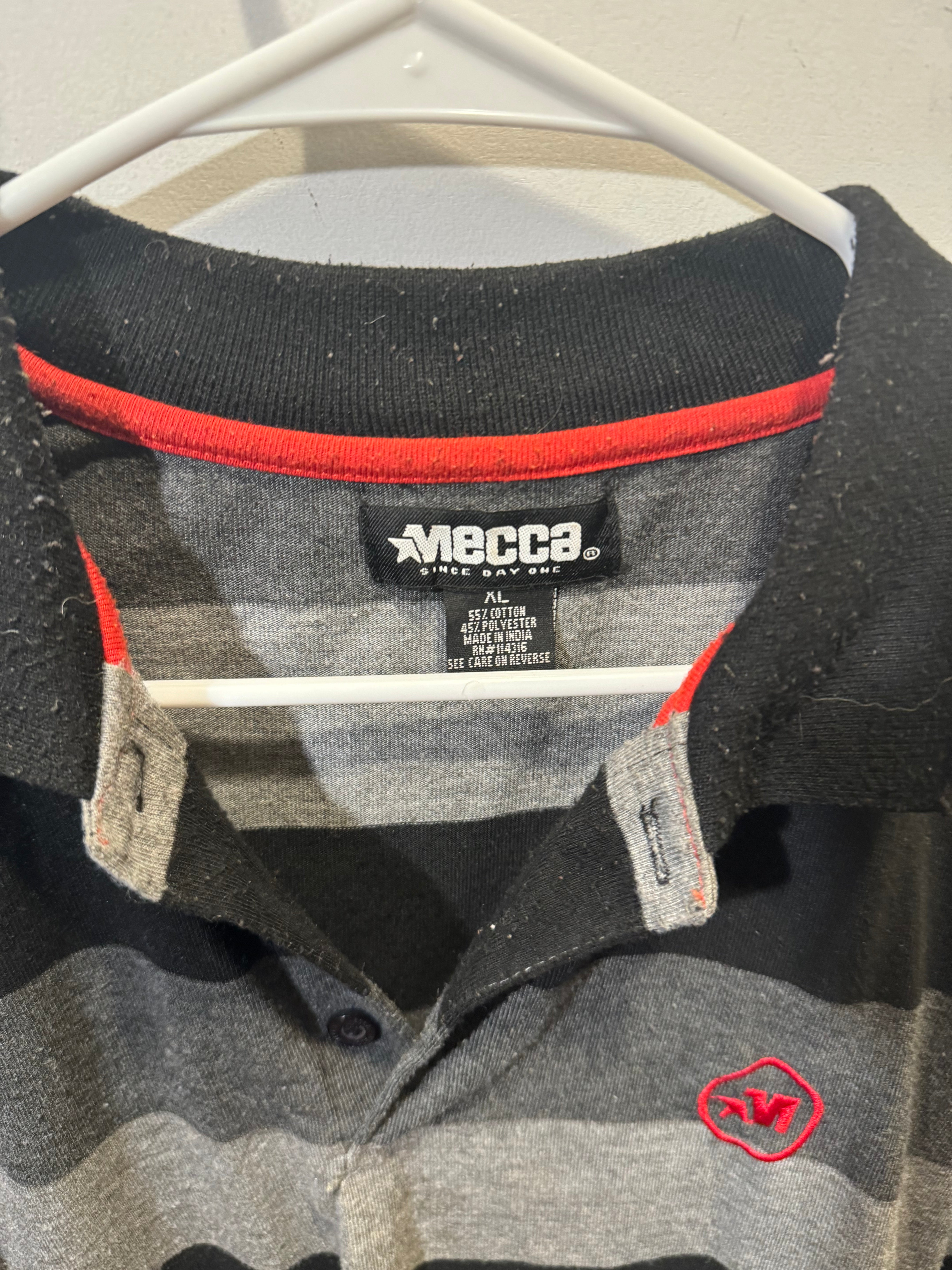 Men’s XL Mecca Shirt