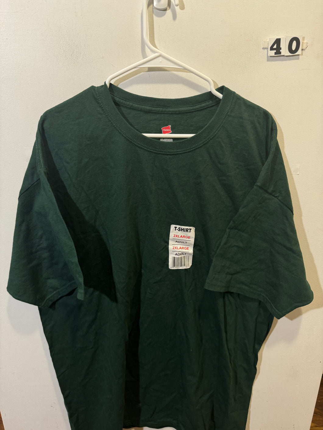 Men’s 2XL Hanes Shirt
