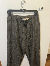 Load image into Gallery viewer, Women’s L Kathie Pants
