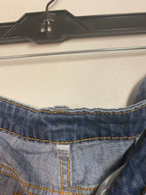 Load image into Gallery viewer, Women’s NS Jeans

