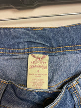 Load image into Gallery viewer, Women’s 8 Faded Glory Jeans
