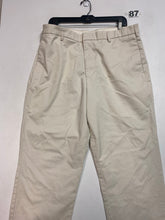 Load image into Gallery viewer, Men’s NS Dockers Pants
