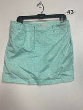Load image into Gallery viewer, Women’s 14 Coral Shorts
