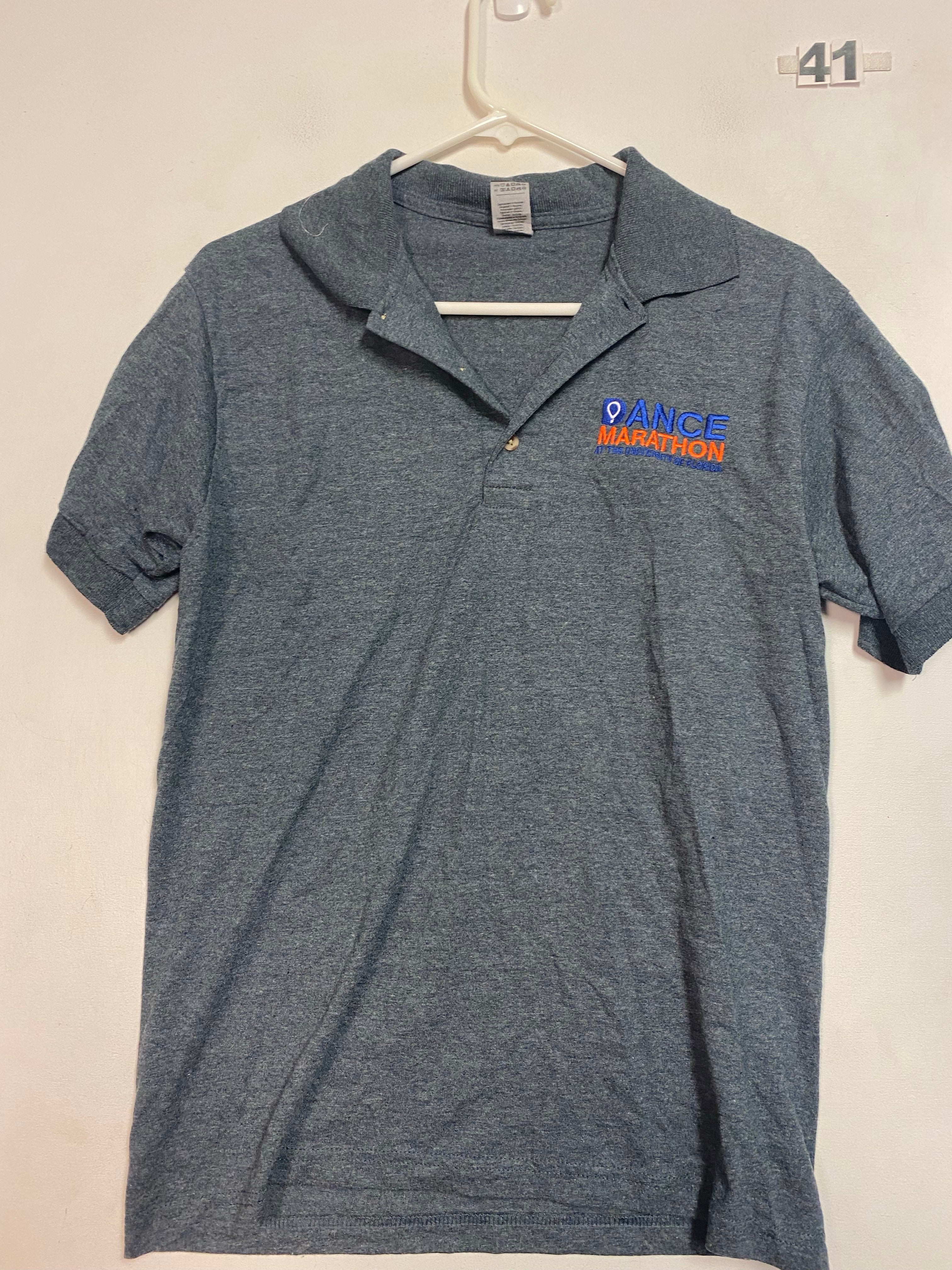 Men’s S Gildan Shirt