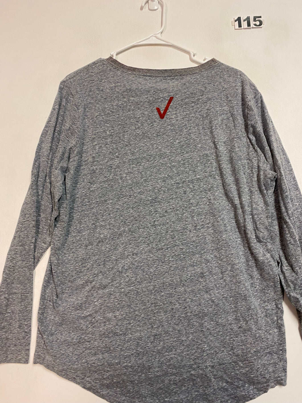 Men’s L Verizon Shirt