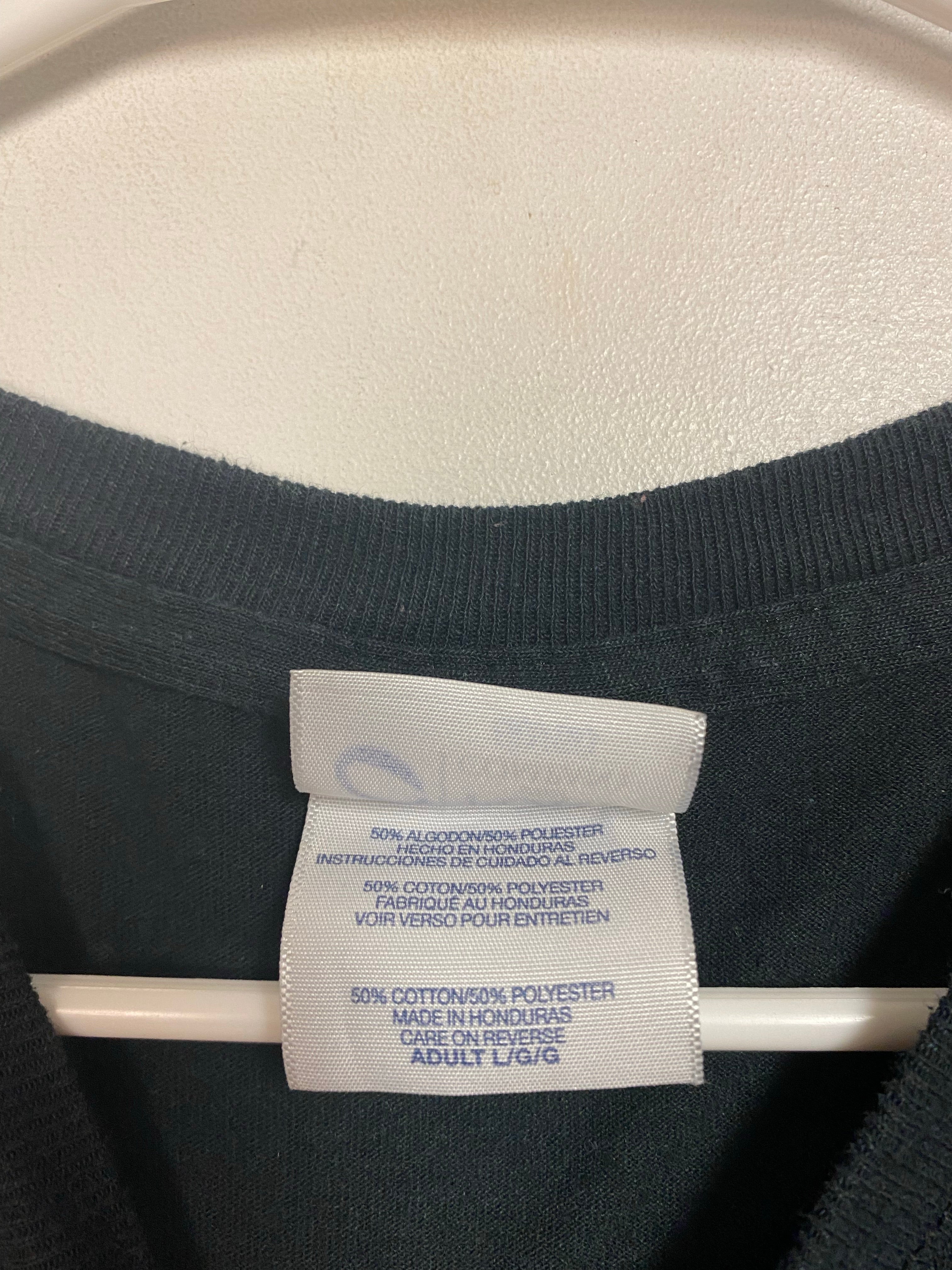 Men’s L Gildan Shirt