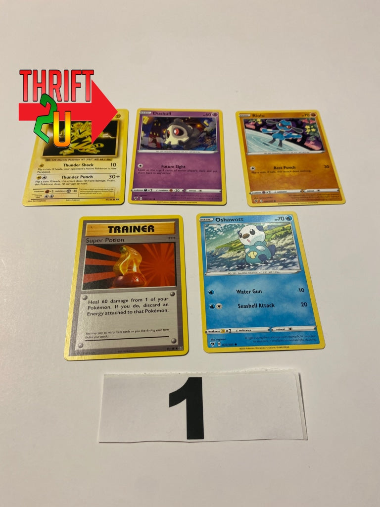 5 Pokémon Cards