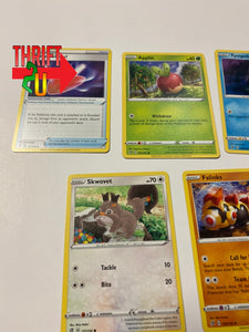 5 Pokémon Cards
