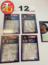 Load image into Gallery viewer, Basketball Trading Cards
