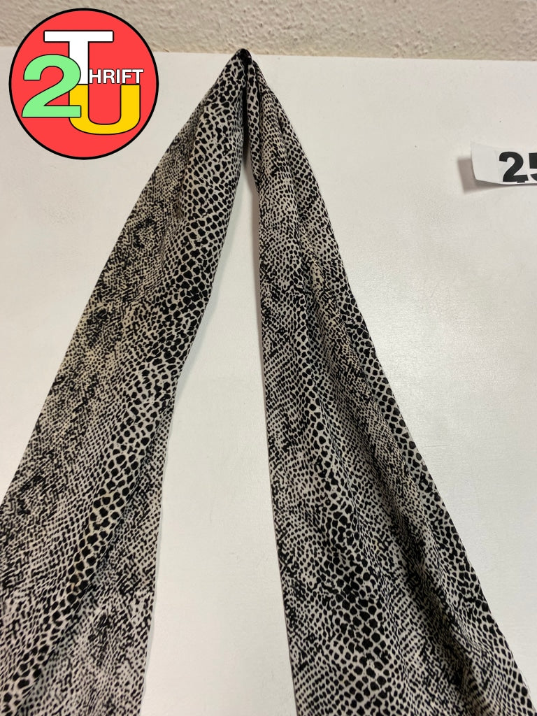 Black Scarf