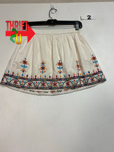 Load image into Gallery viewer, Girls 11/12 Zara Skirt
