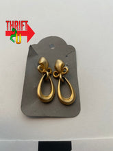 Load image into Gallery viewer, Golden Earrings
