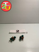 Load image into Gallery viewer, Green Earrings
