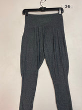 Load image into Gallery viewer, Women’s S Maternity Pants
