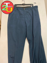 Load image into Gallery viewer, Mens 42 Llbean Pants
