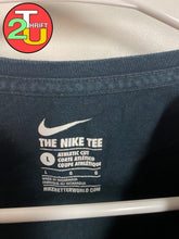 Load image into Gallery viewer, Mens L Nike Shirt

