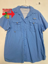 Load image into Gallery viewer, Mens Xl Columbia Shirt
