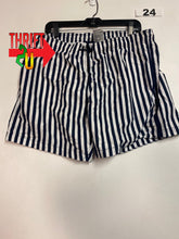 Load image into Gallery viewer, Mens Xl H&amp;m Swim Shorts

