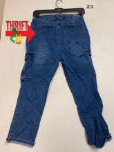 Load image into Gallery viewer, Womens 12 H&amp;h Jeans

