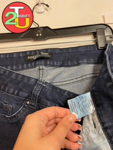 Load image into Gallery viewer, Womens 12 Lee Jeans

