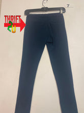 Load image into Gallery viewer, Womens 12 Old Navy Pants
