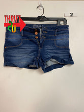 Load image into Gallery viewer, Womens 13 Nobo Shorts
