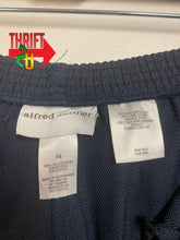 Load image into Gallery viewer, Womens 16 Alfred Dunner Pants
