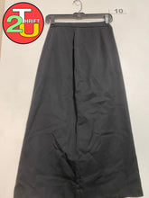 Load image into Gallery viewer, Womens 16 Charter Club Skirt
