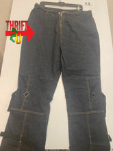 Load image into Gallery viewer, Womens 24 Urban Culture Jeans
