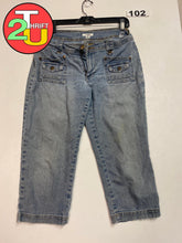 Load image into Gallery viewer, Womens 8 Cato Jeans
