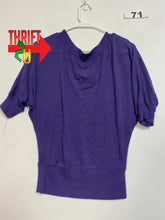 Load image into Gallery viewer, Womens M Poof Sweater

