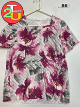 Load image into Gallery viewer, Womens Ns Floral Shirt
