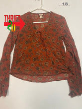 Load image into Gallery viewer, Womens Xs Mossimo Shirt
