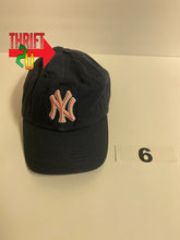Load image into Gallery viewer, Yankees Hat
